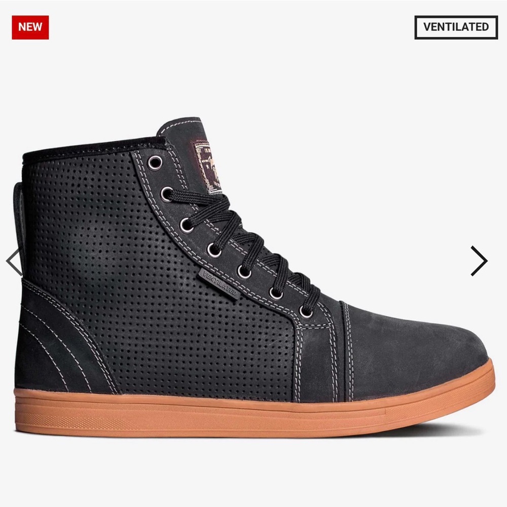 Indie Ridge Men's Black and Tan High-Top Sneakers - Picture 2 of 5